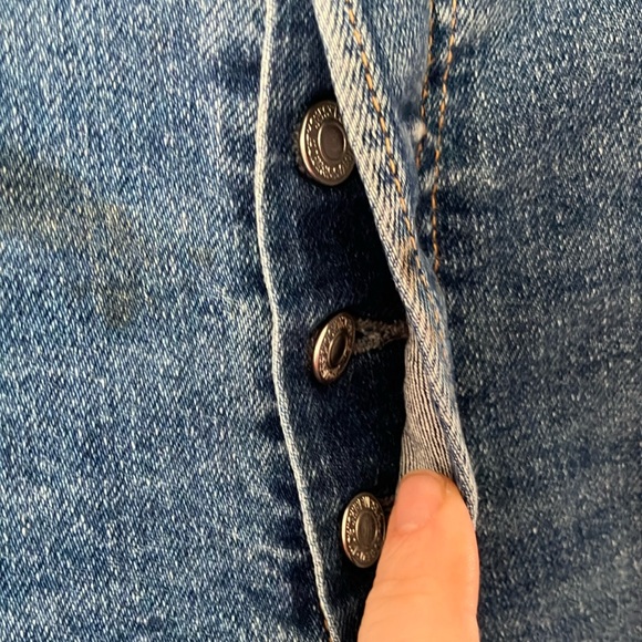 Levi’s women’s rib cage straight ankle Classic Blue Jeans size 26 button… - Picture 3 of 9